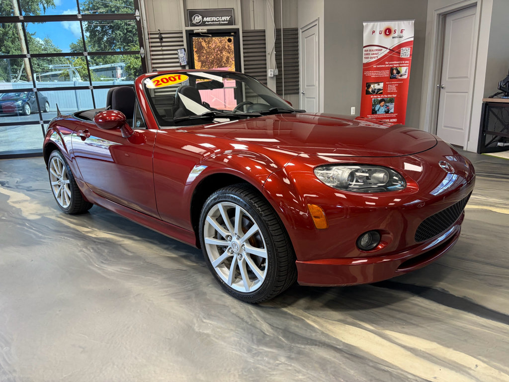 Used 2007 MAZDA MX-5 Miata Touring w/ Appearance Pkg RWD image 1