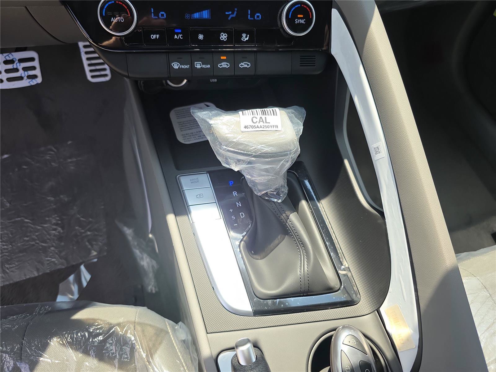 New 2026 Hyundai Elantra Sport FWD image 18