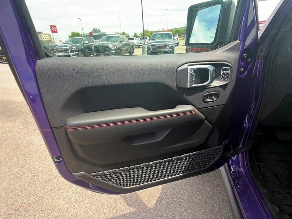 New 2026 Jeep Wrangler Unlimited Rubicon AWD/4WD image 9