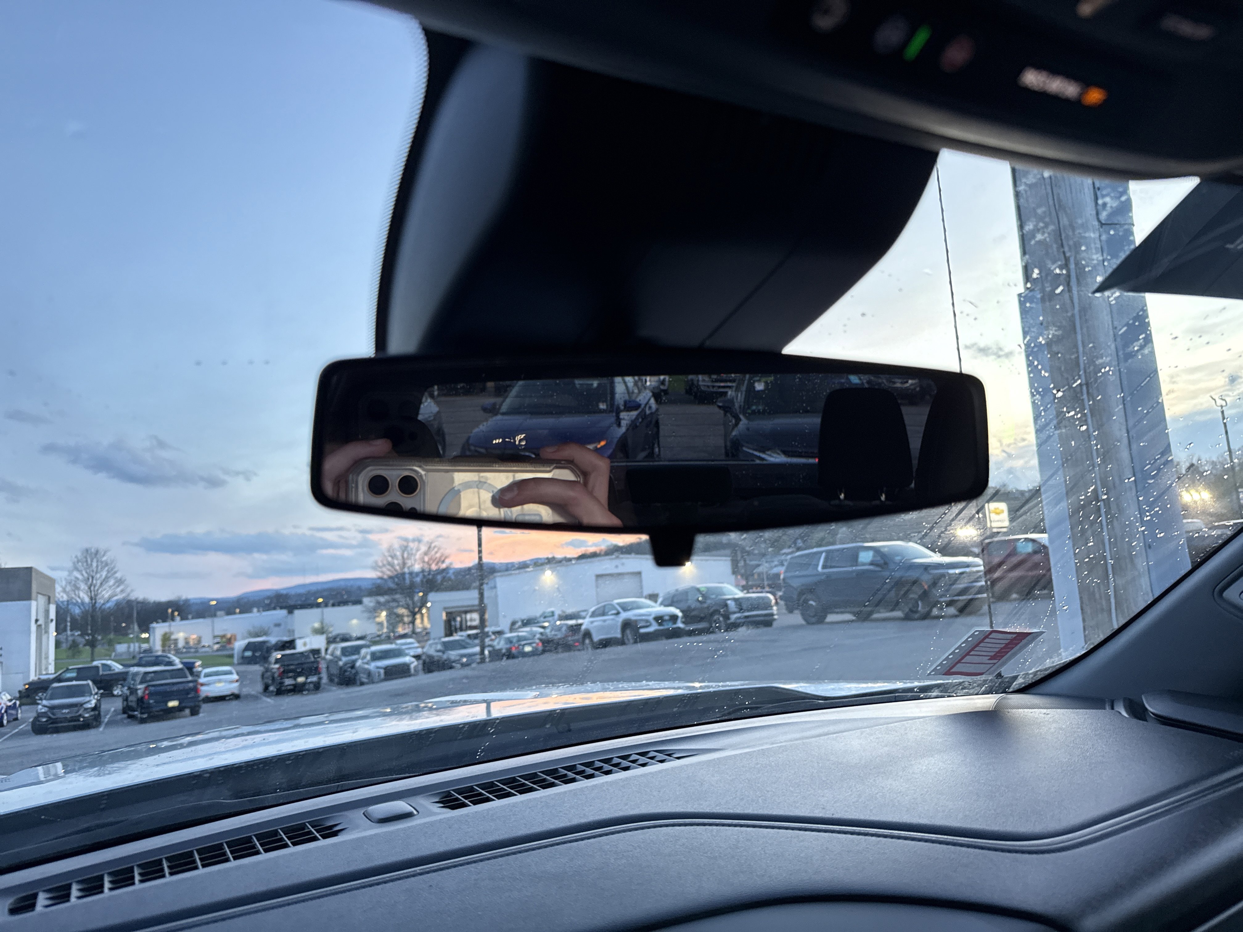 Used 2022 Chevrolet Silverado 1500 LT image 23