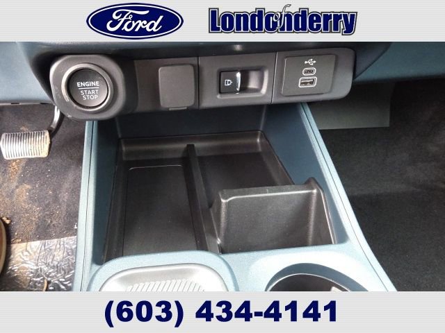 New 2026 Ford Maverick Lariat w/ Black Appearance Package image 31