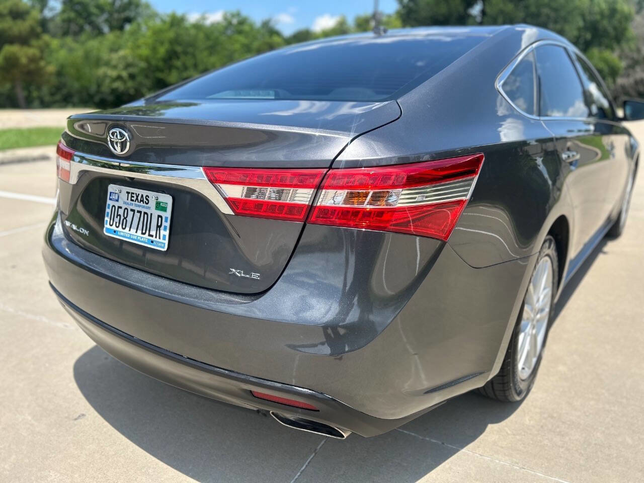 Used 2014 Toyota Avalon XLE Premium FWD image 6