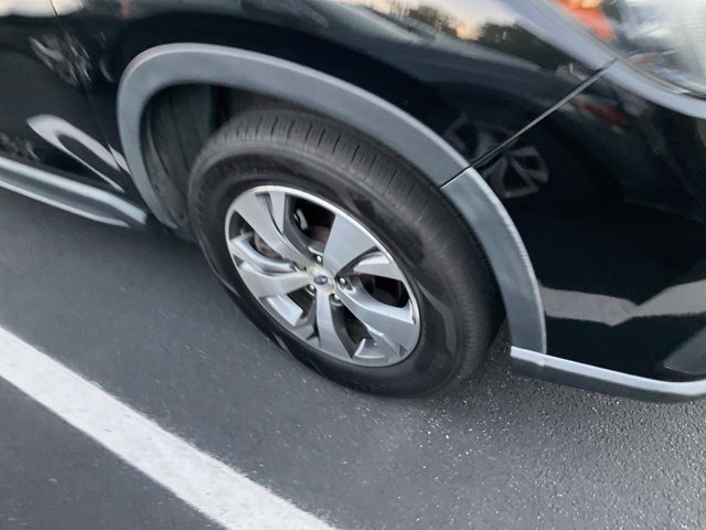 Used 2020 Subaru Ascent Premium w/ Convenience Package AWD/4WD image 2