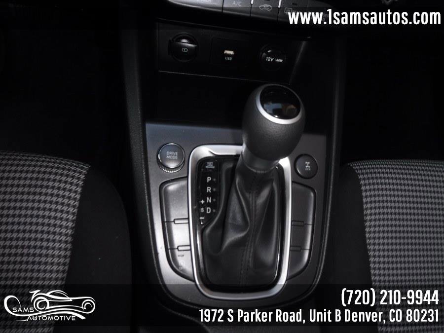 Used 2023 Hyundai Kona SE image 16