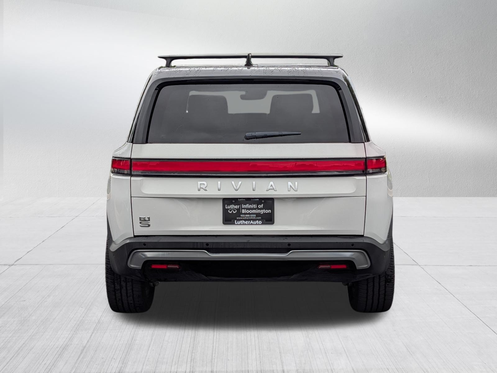 Used 2023 Rivian R1S Adventure Dual AWD/4WD image 6