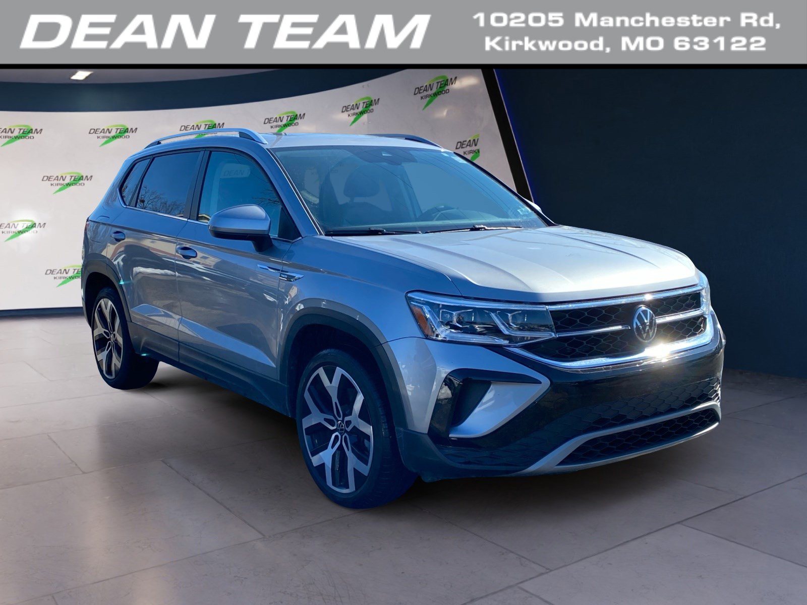 Used 2022 Volkswagen Taos SEL w/ Panoramic Sunroof Package