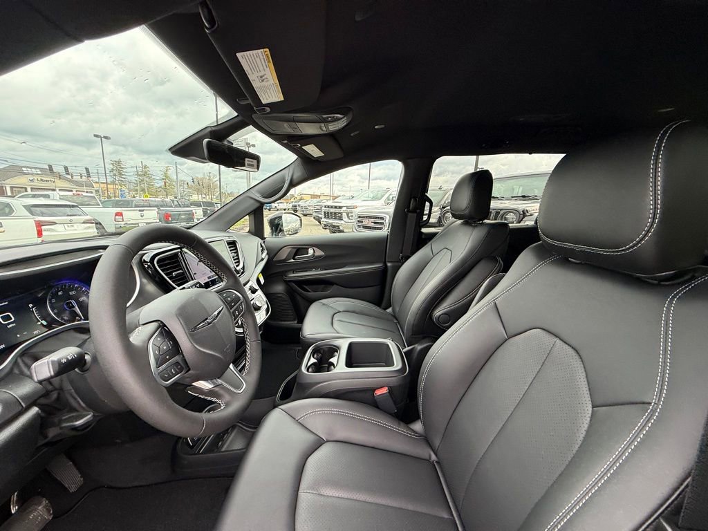 New 2026 Chrysler Voyager LX FWD image 12