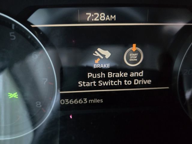 Used 2023 Mitsubishi Outlander ES image 2