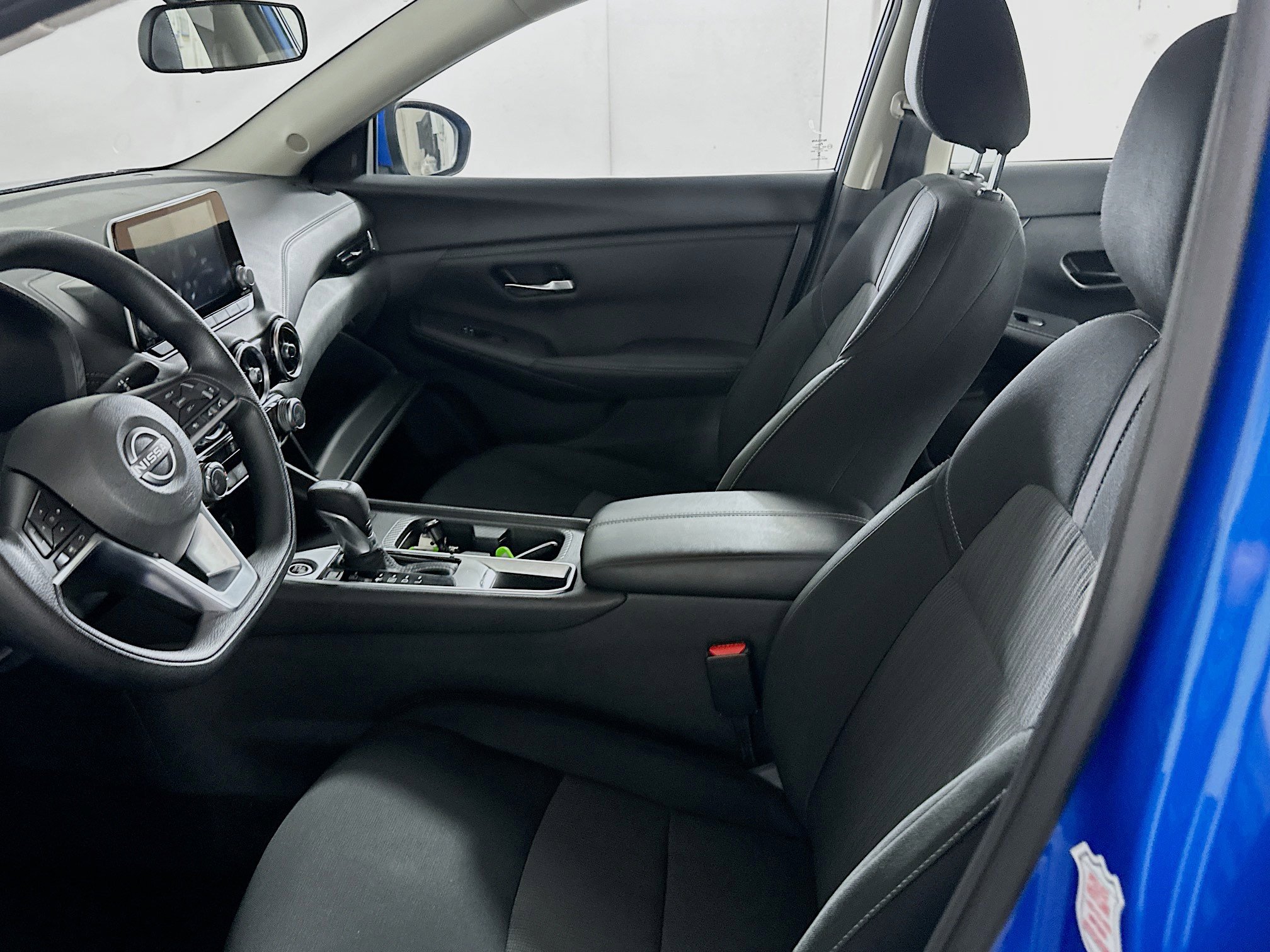 Used 2025 Nissan Sentra SV FWD image 13
