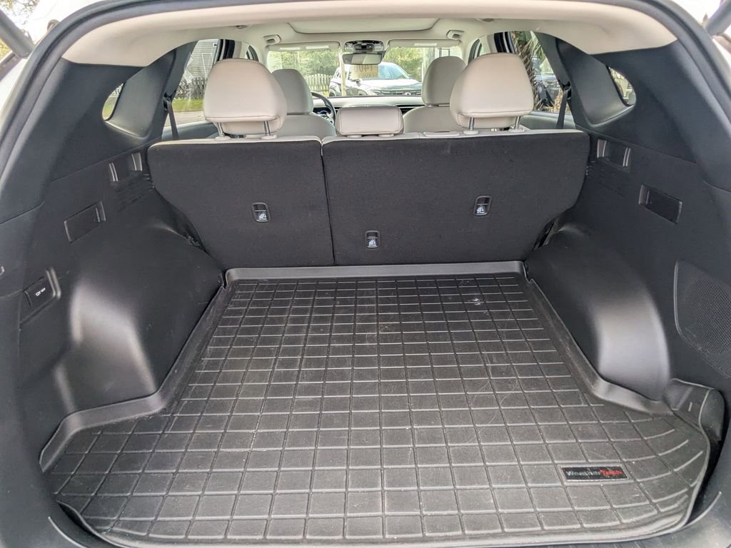 Used 2022 Hyundai Tucson Limited w/ Cargo Package image 6