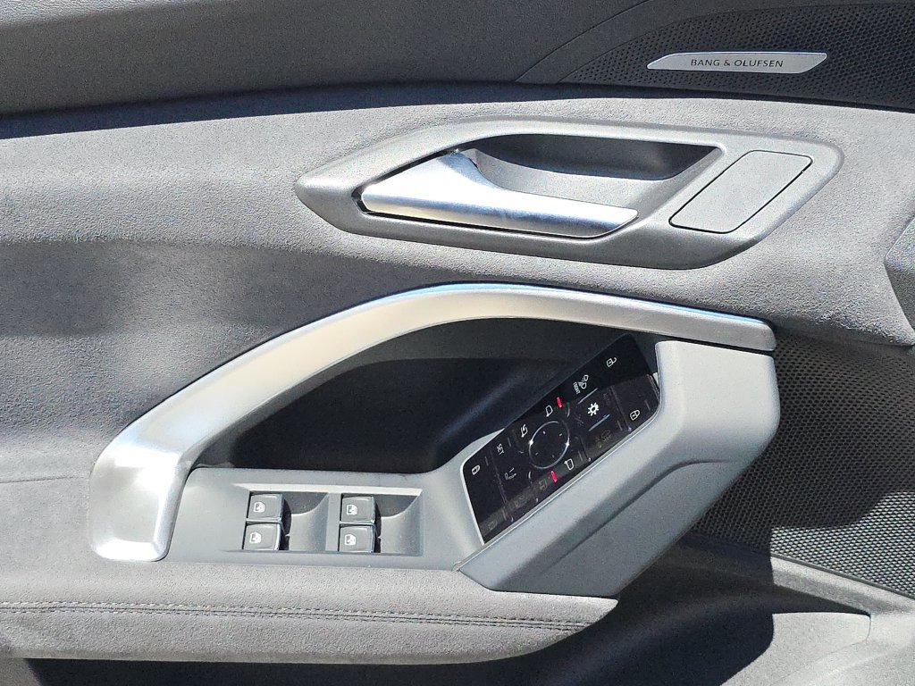 New 2026 Audi SQ5 Premium Plus AWD/4WD image 19