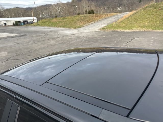 Used 2015 Land Rover LR2 image 11