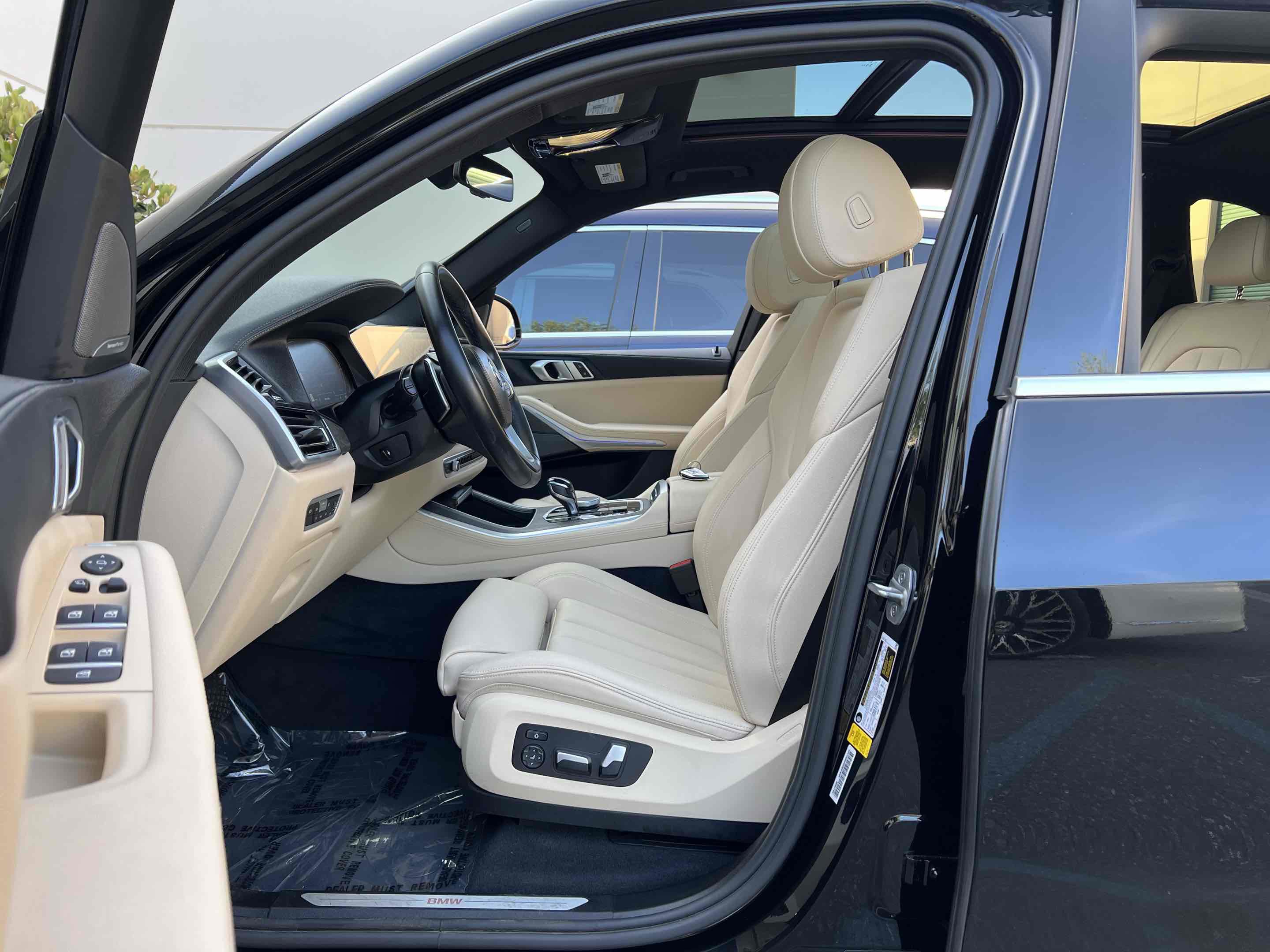 Used 2021 BMW X5 sDrive40i w/ Premium Package RWD image 4