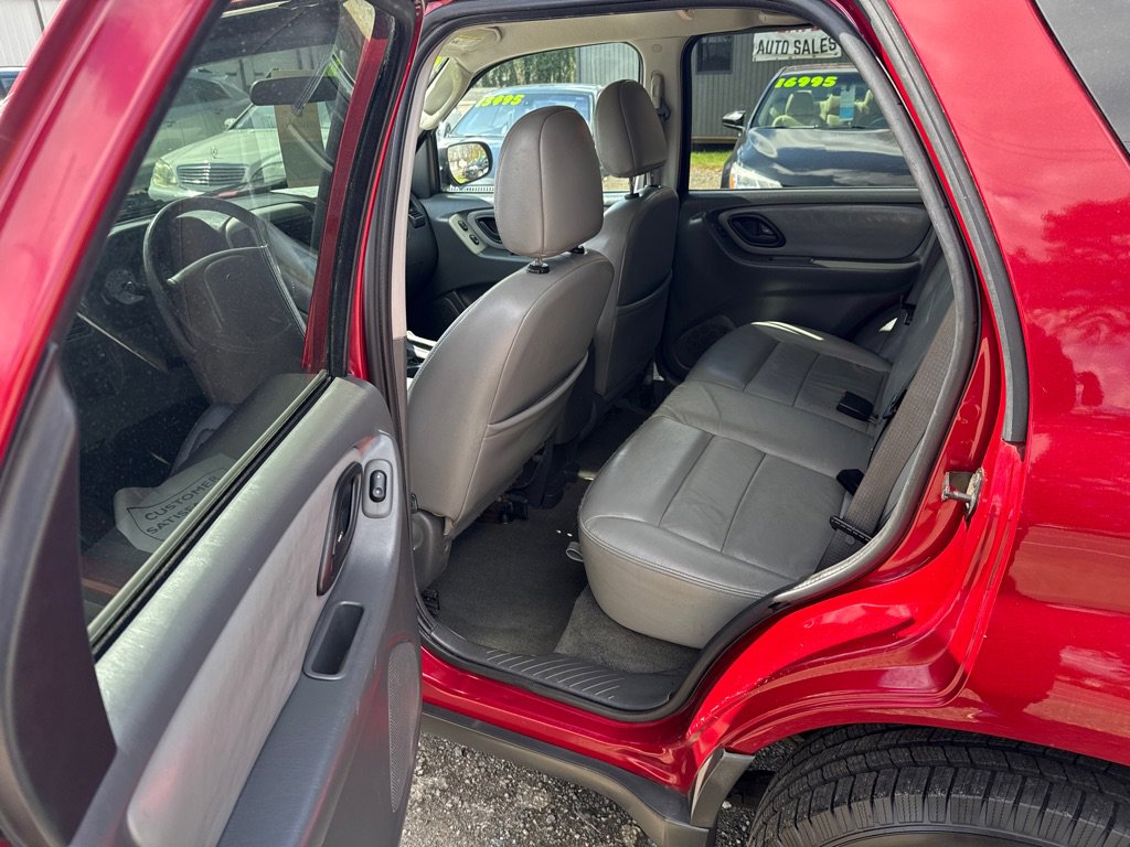 Used 2006 Ford Escape XLT image 10