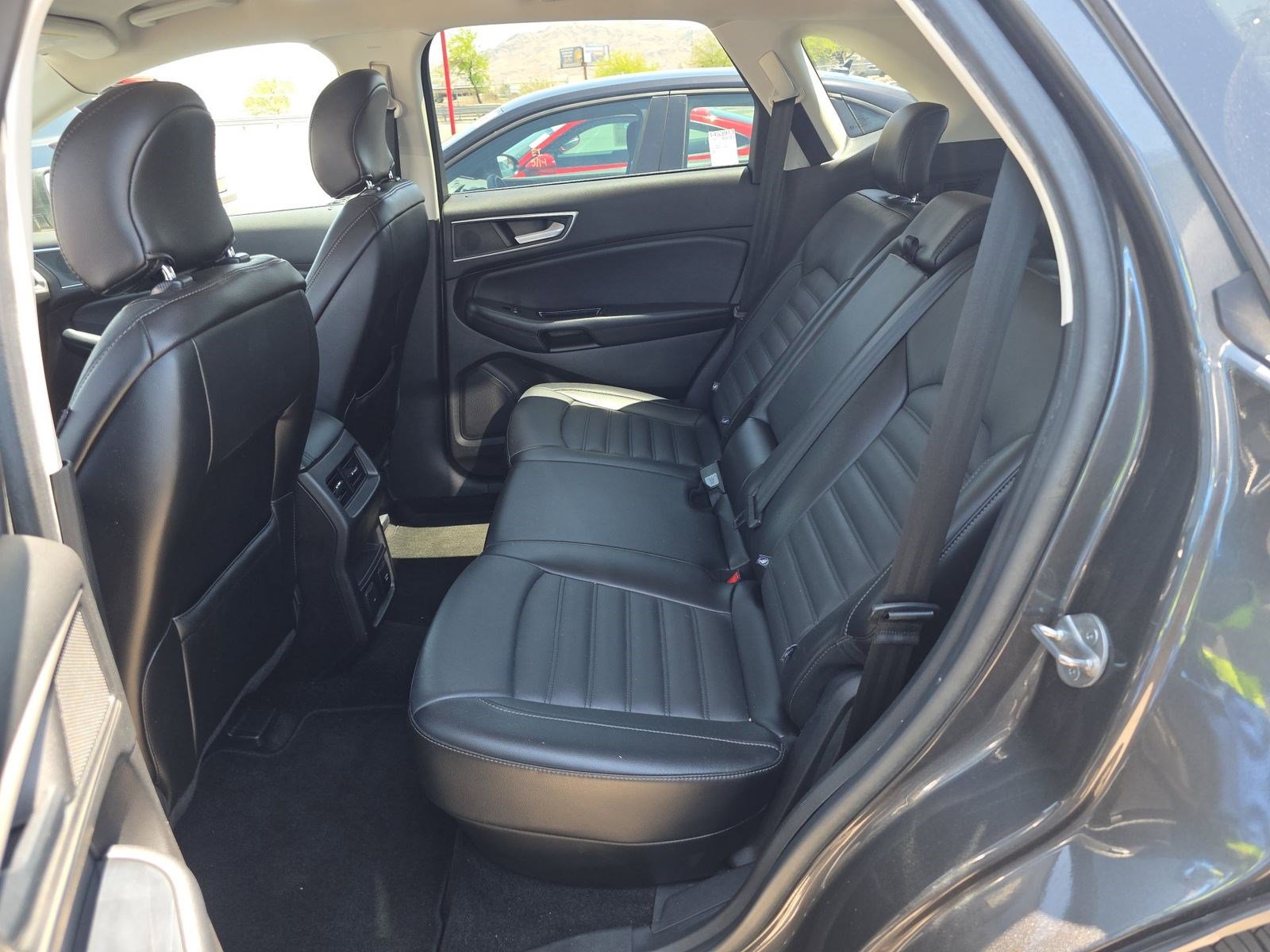 Used 2017 Ford Edge SEL w/ Equipment Group 201A FWD image 16