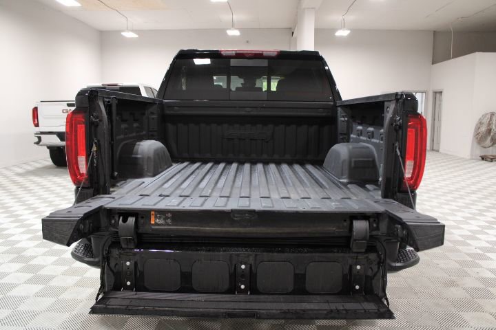 Used 2024 GMC Sierra 1500 AT4 w/ Technology Package image 10