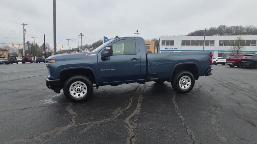 Used 2025 Chevrolet Silverado 3500 W/T image 6
