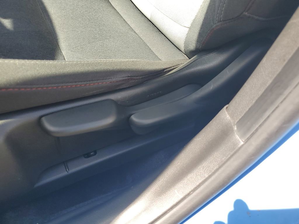 Used 2024 Chevrolet Trax RS image 22