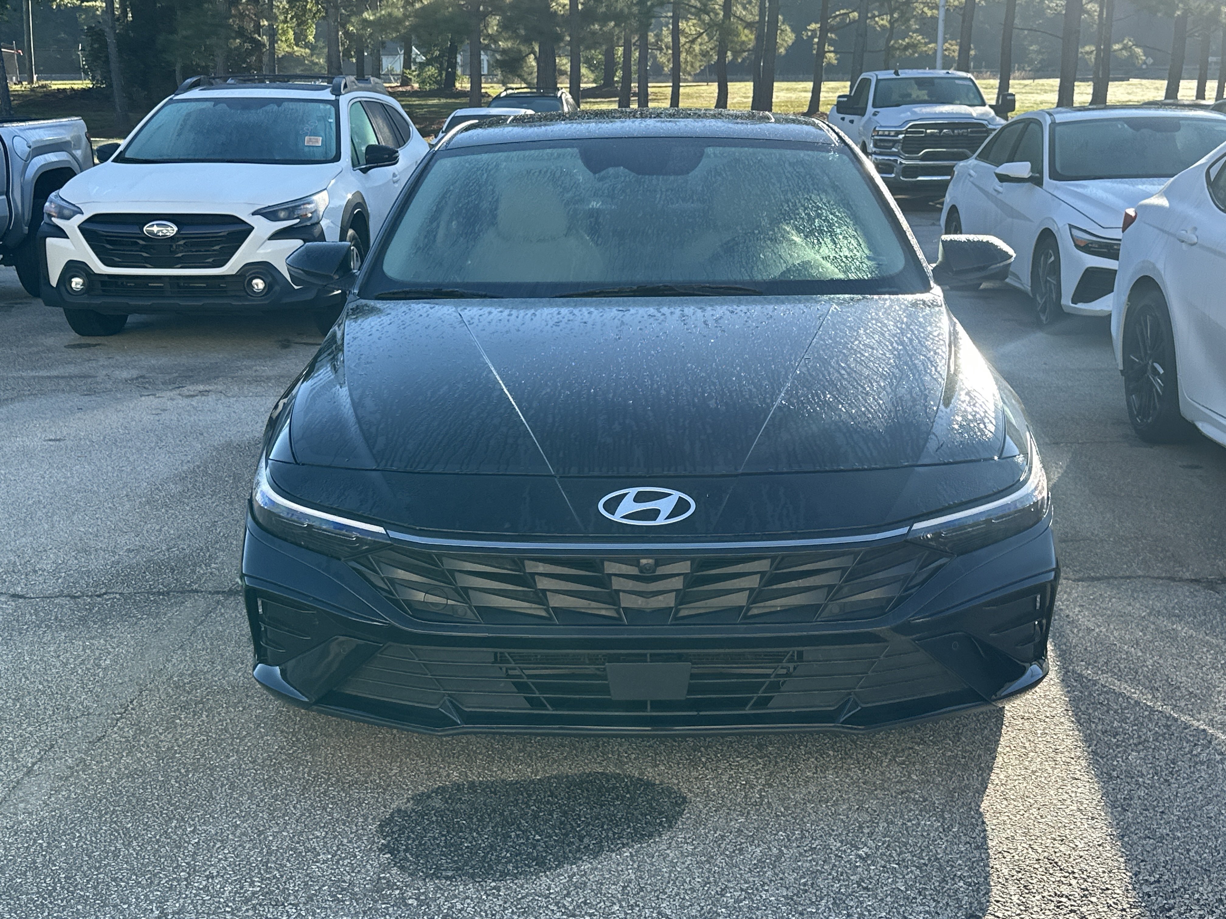 Used 2024 Hyundai Elantra Limited FWD image 2