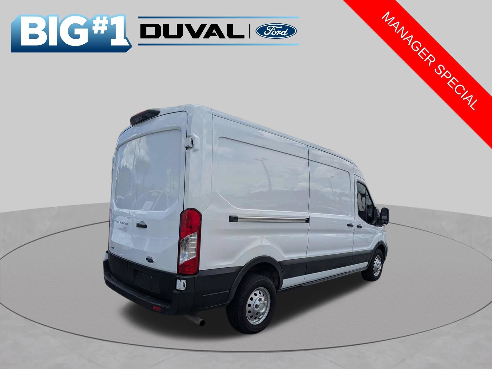 Used 2023 Ford Transit 250 Medium Roof AWD w/ Load Area Protection Package image 4