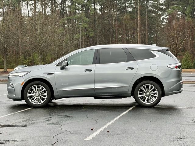 Used 2024 Buick Enclave Avenir image 3