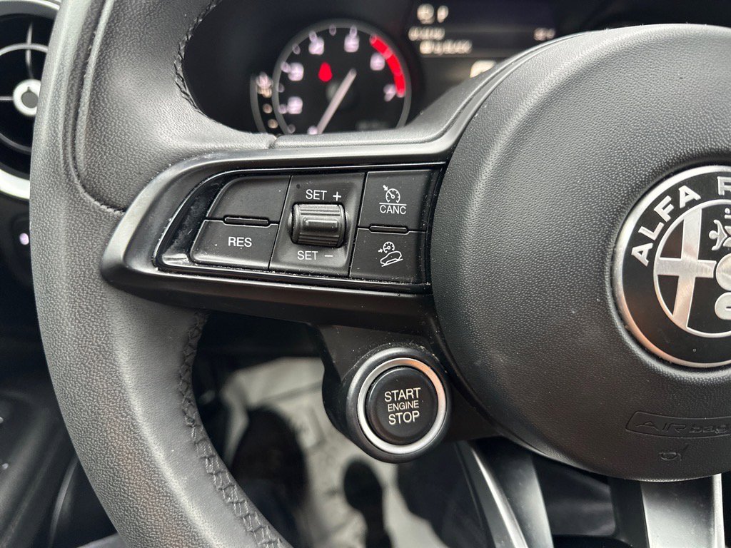 Used 2021 Alfa Romeo Stelvio Ti image 18