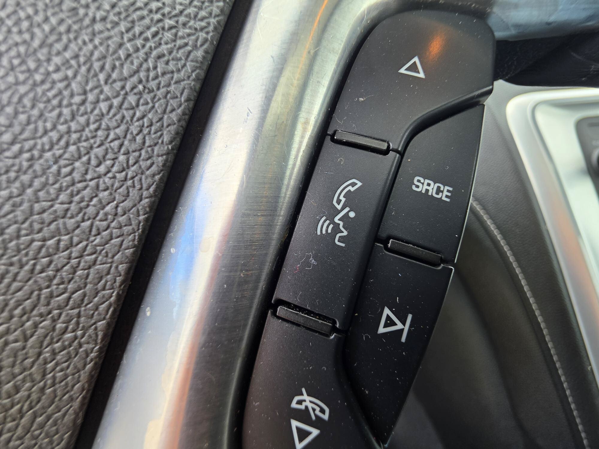 Used 2017 GMC Acadia Limited SLT AWD/4WD image 16