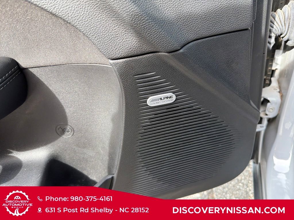 Used 2022 Dodge Challenger SXT w/ Blacktop Package image 12