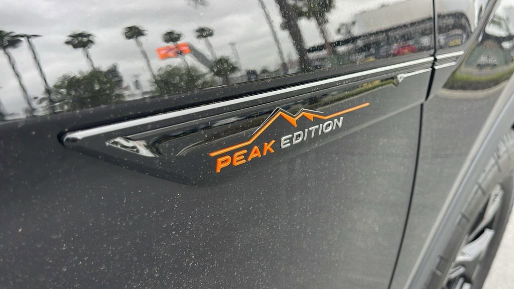 New 2025 Volkswagen Atlas Peak Edition SE AWD/4WD image 36