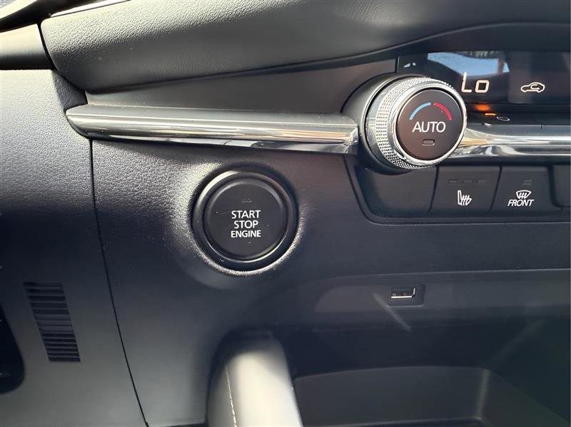 Used 2021 MAZDA MAZDA3 s FWD image 41