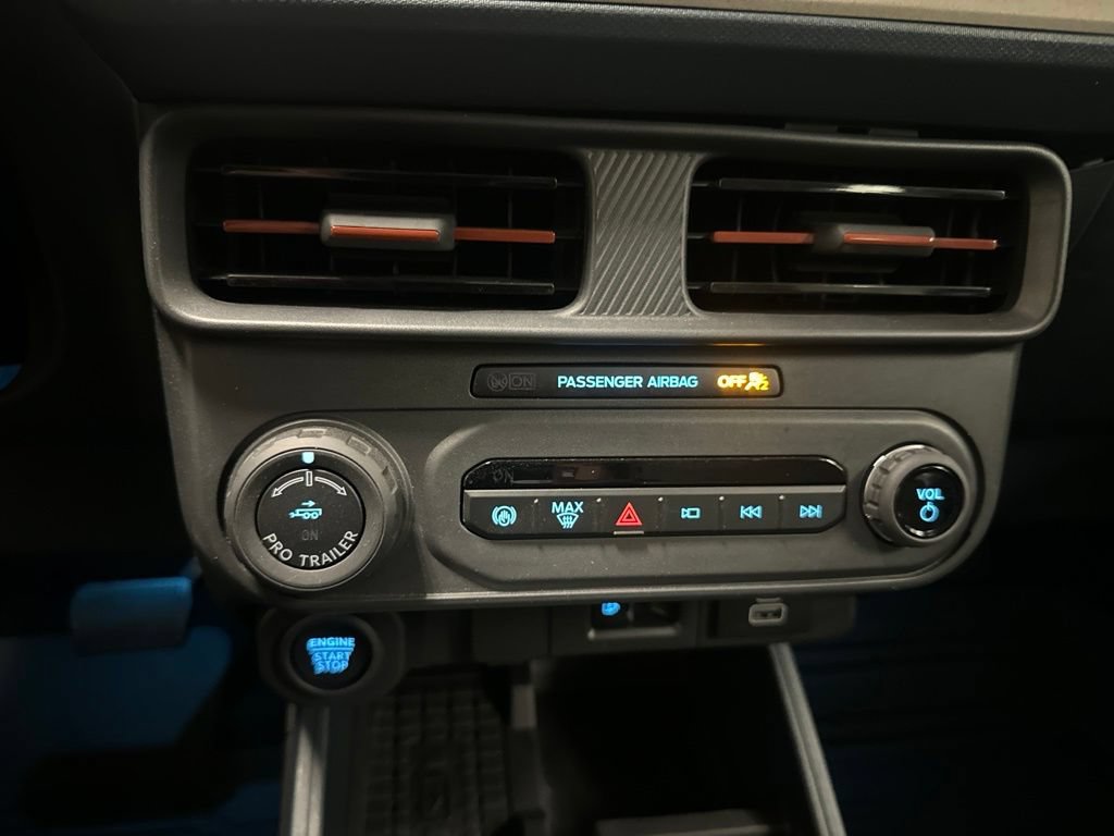 Used 2025 Ford Maverick Lariat w/ 4K Tow Package AWD/4WD image 15
