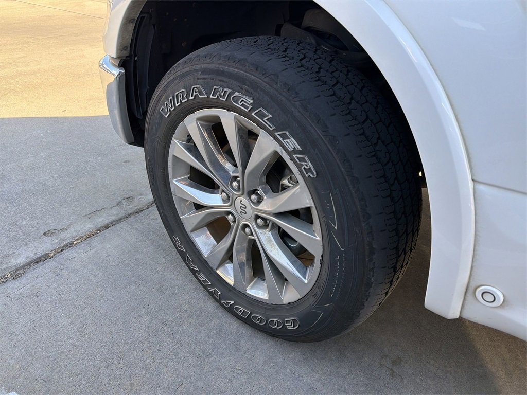 Used 2017 Ford F150 King Ranch w/ Equipment Group 601A Luxury image 4