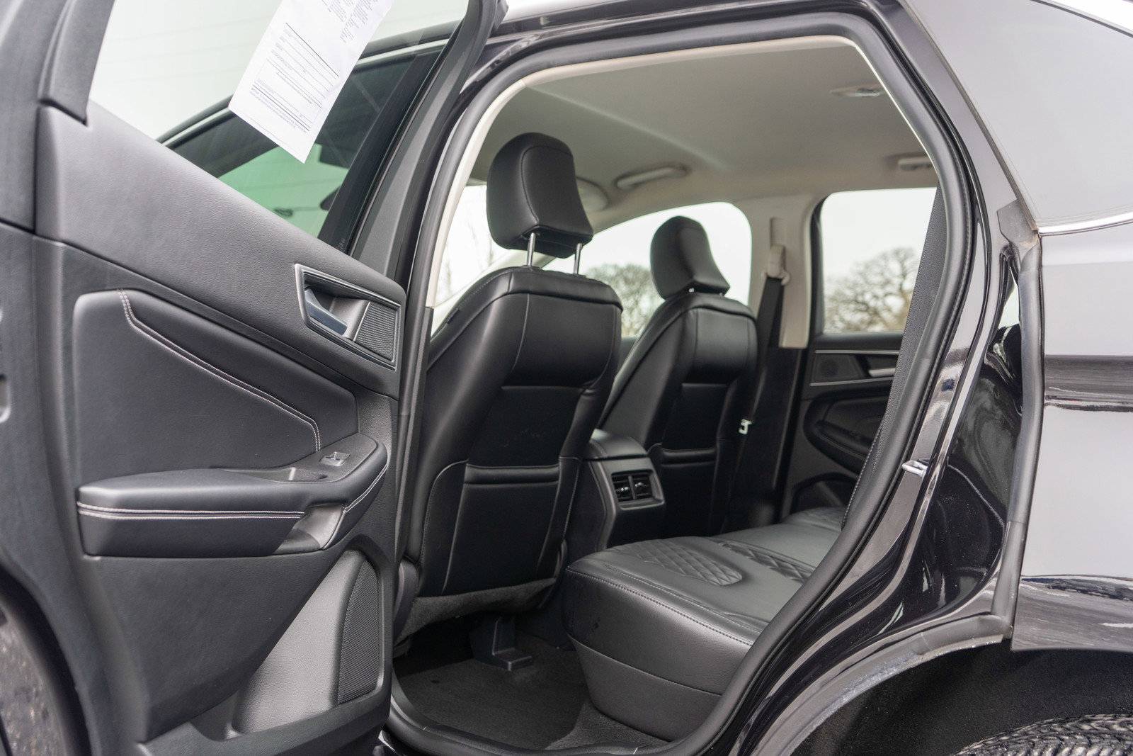 Used 2024 Ford Edge Titanium AWD/4WD image 30