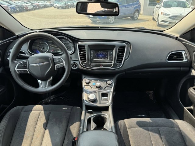 Used 2015 Chrysler 200 Limited image 24