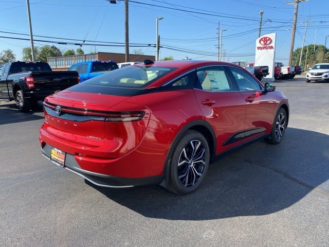 New 2025 Toyota Crown Limited image 9