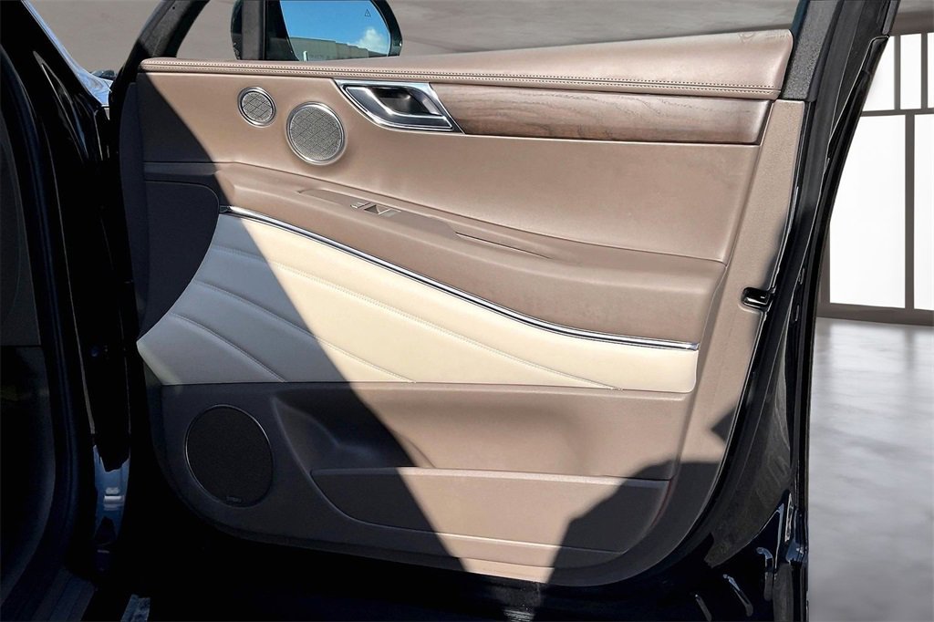 Used 2024 Genesis GV80 3.5T w/ Prestige Package image 28