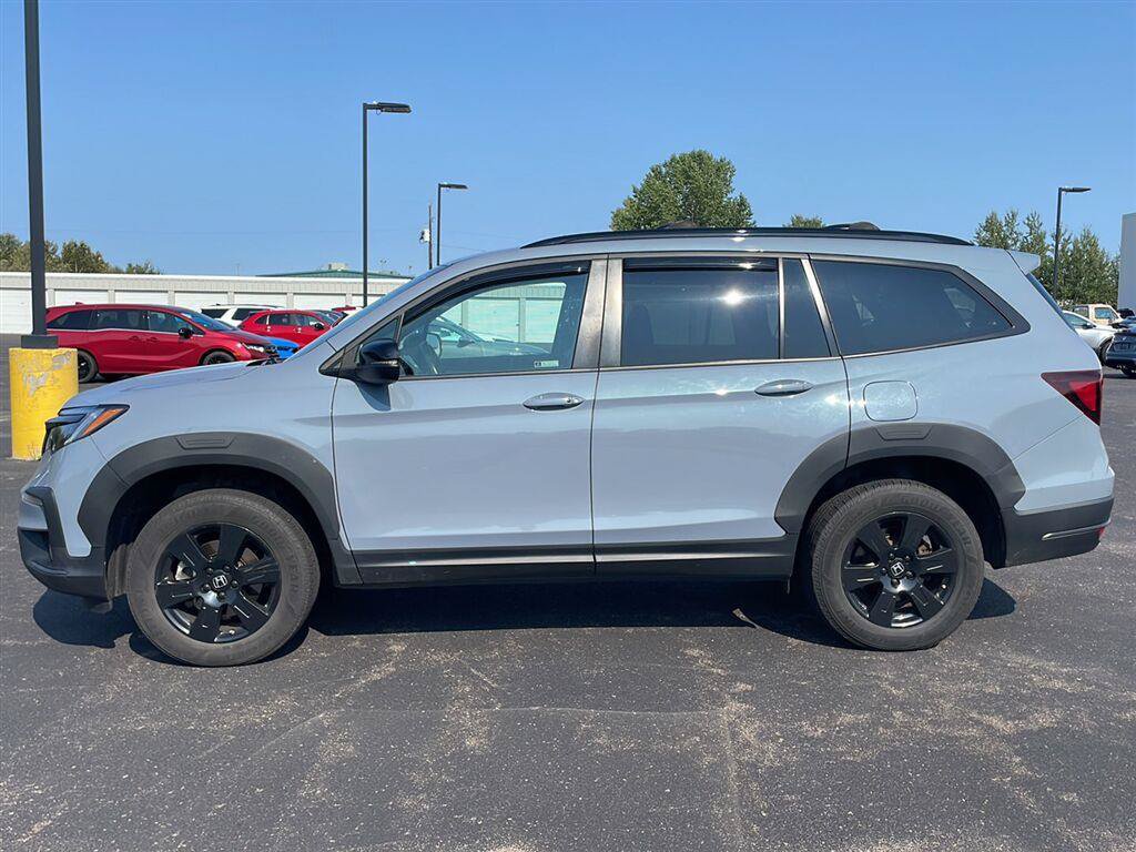 Used 2022 Honda Pilot TrailSport image 3