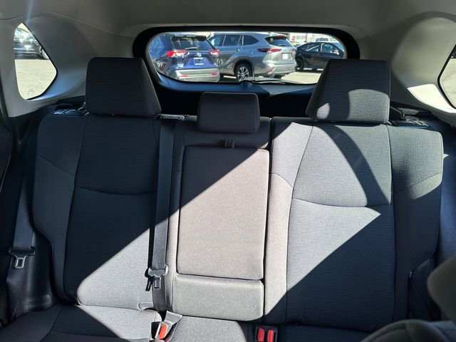 Used 2022 Toyota RAV4 LE image 33