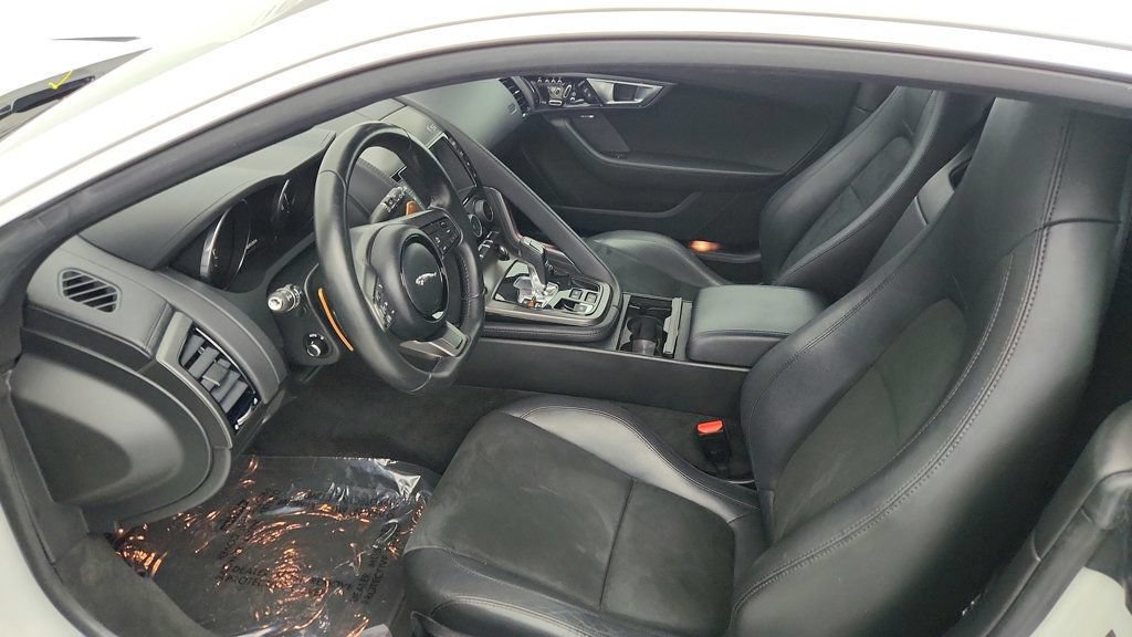 Used 2016 Jaguar F-TYPE S RWD image 19