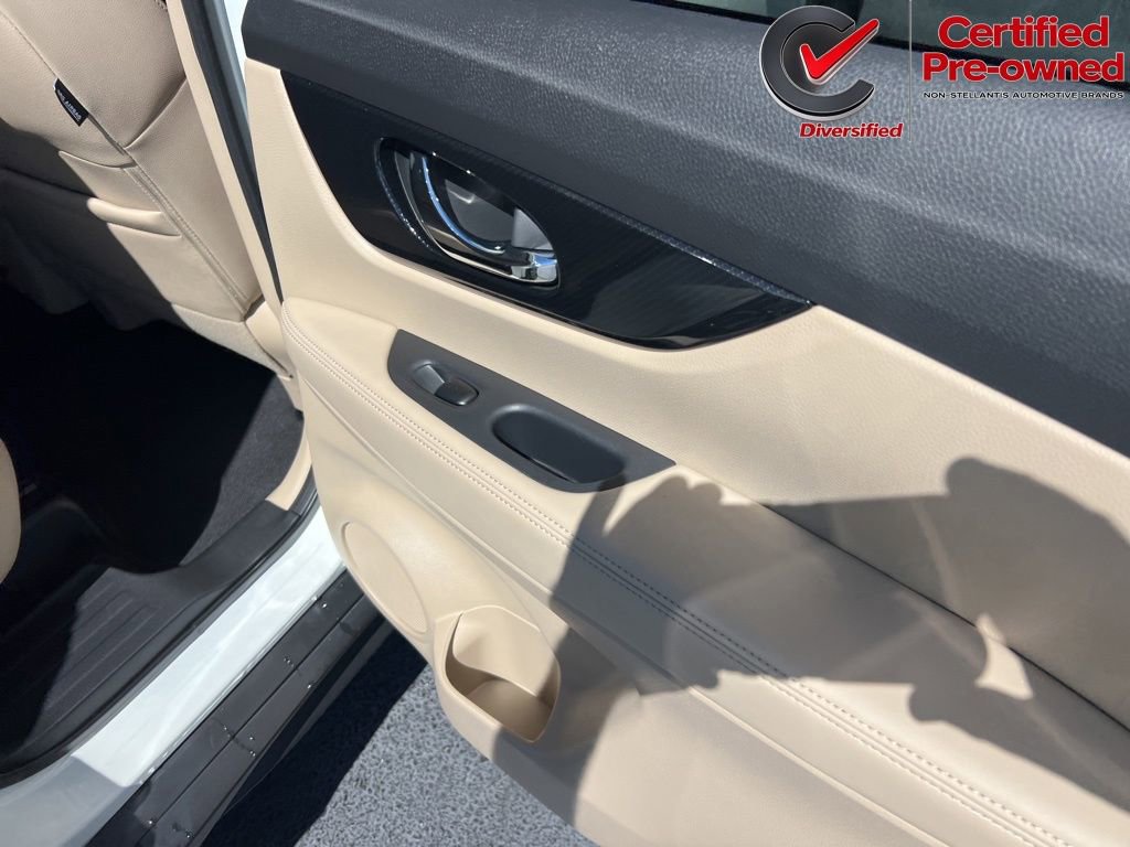 Used 2020 Nissan Rogue SL image 22