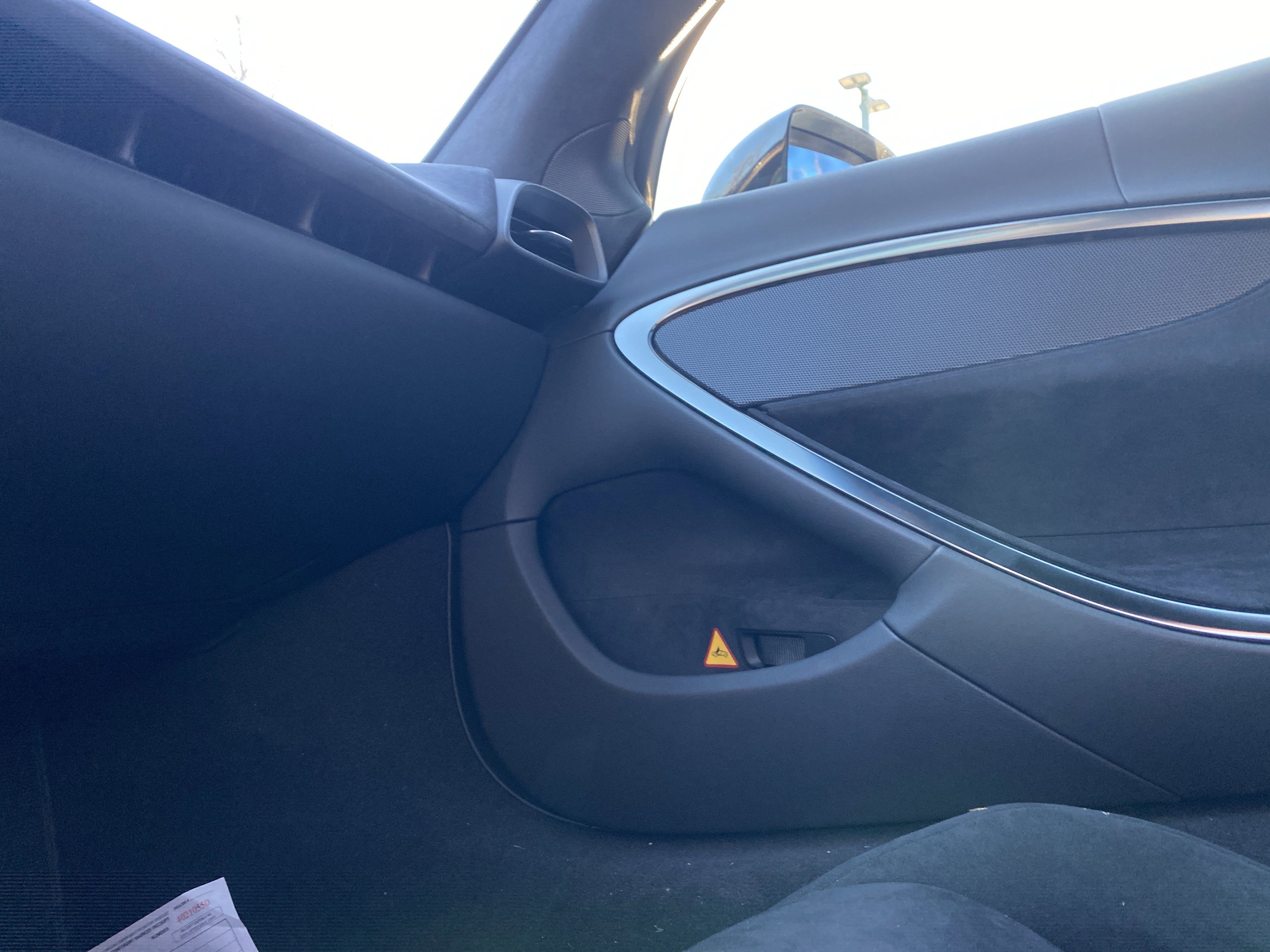 Used 2025 McLaren Artura Spider image 19