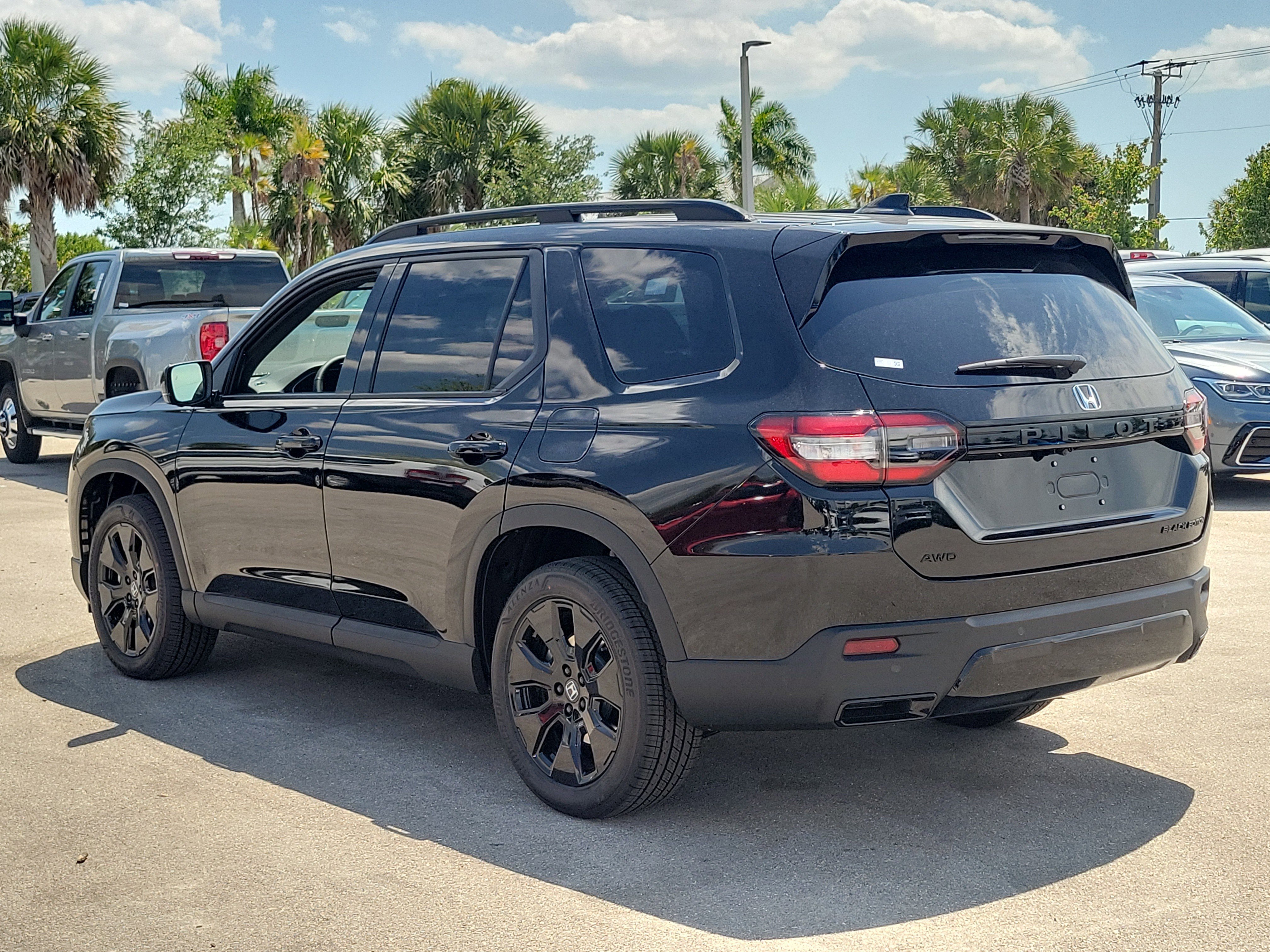 New 2026 Honda Pilot Black Edition image 5