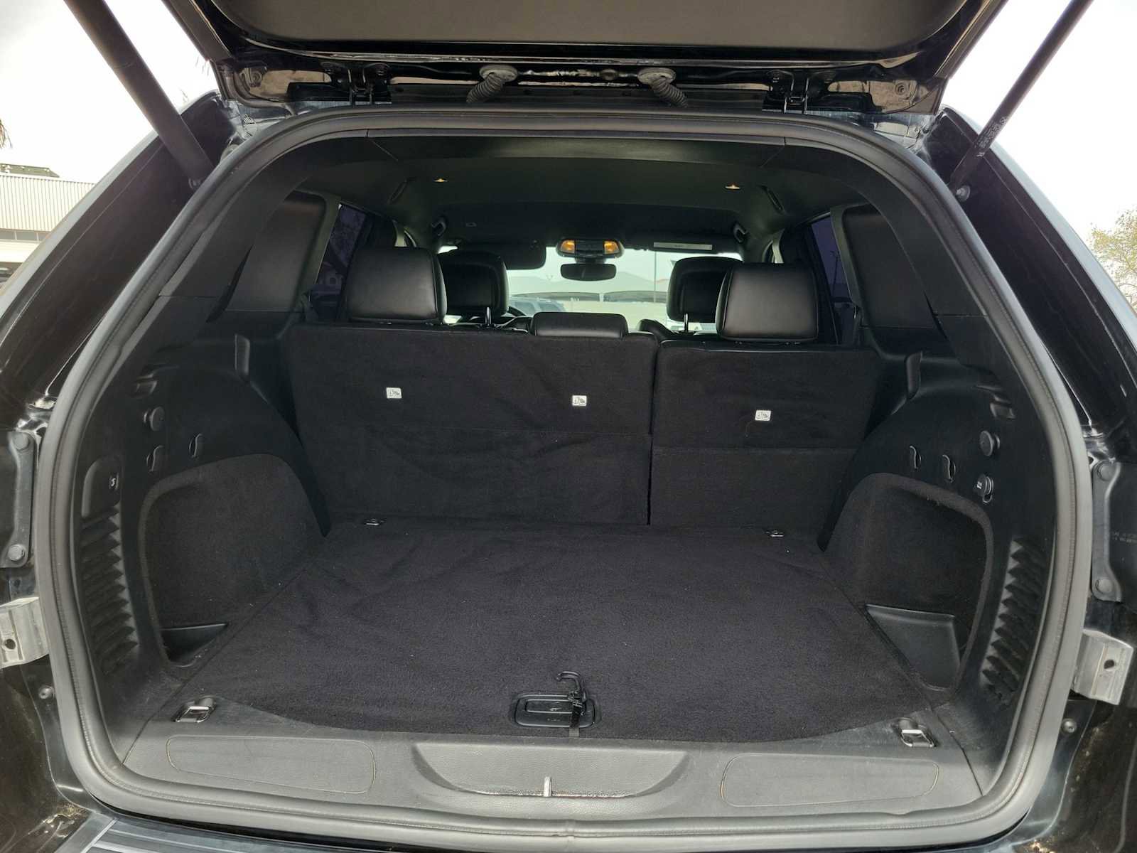 Used 2019 Jeep Grand Cherokee Altitude image 23