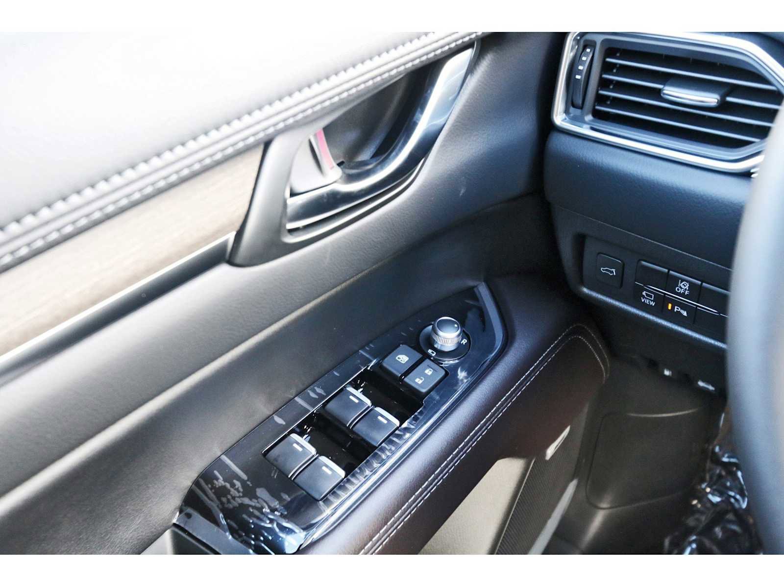 New 2025 MAZDA CX-5 Signature image 12