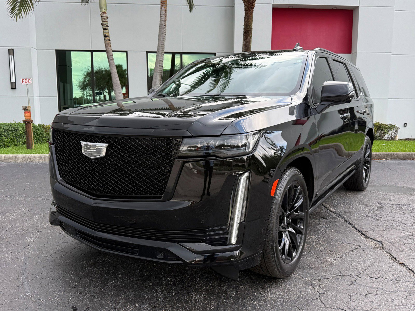 Used 2021 Cadillac Escalade Sport Platinum AWD/4WD image 9