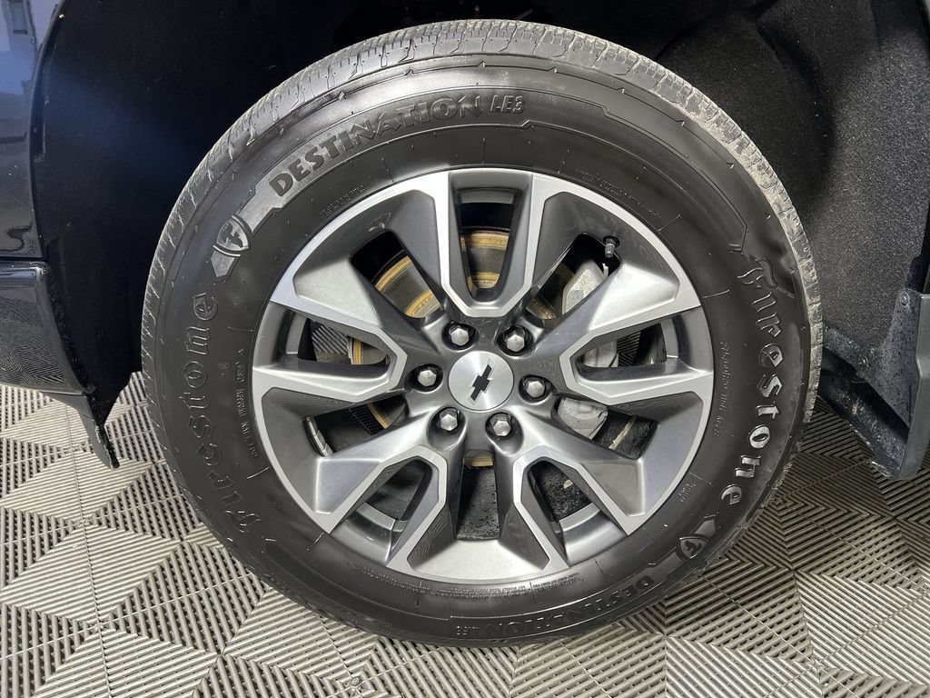 Used 2023 Chevrolet Silverado 1500 RST w/ Protection Package AWD/4WD image 32