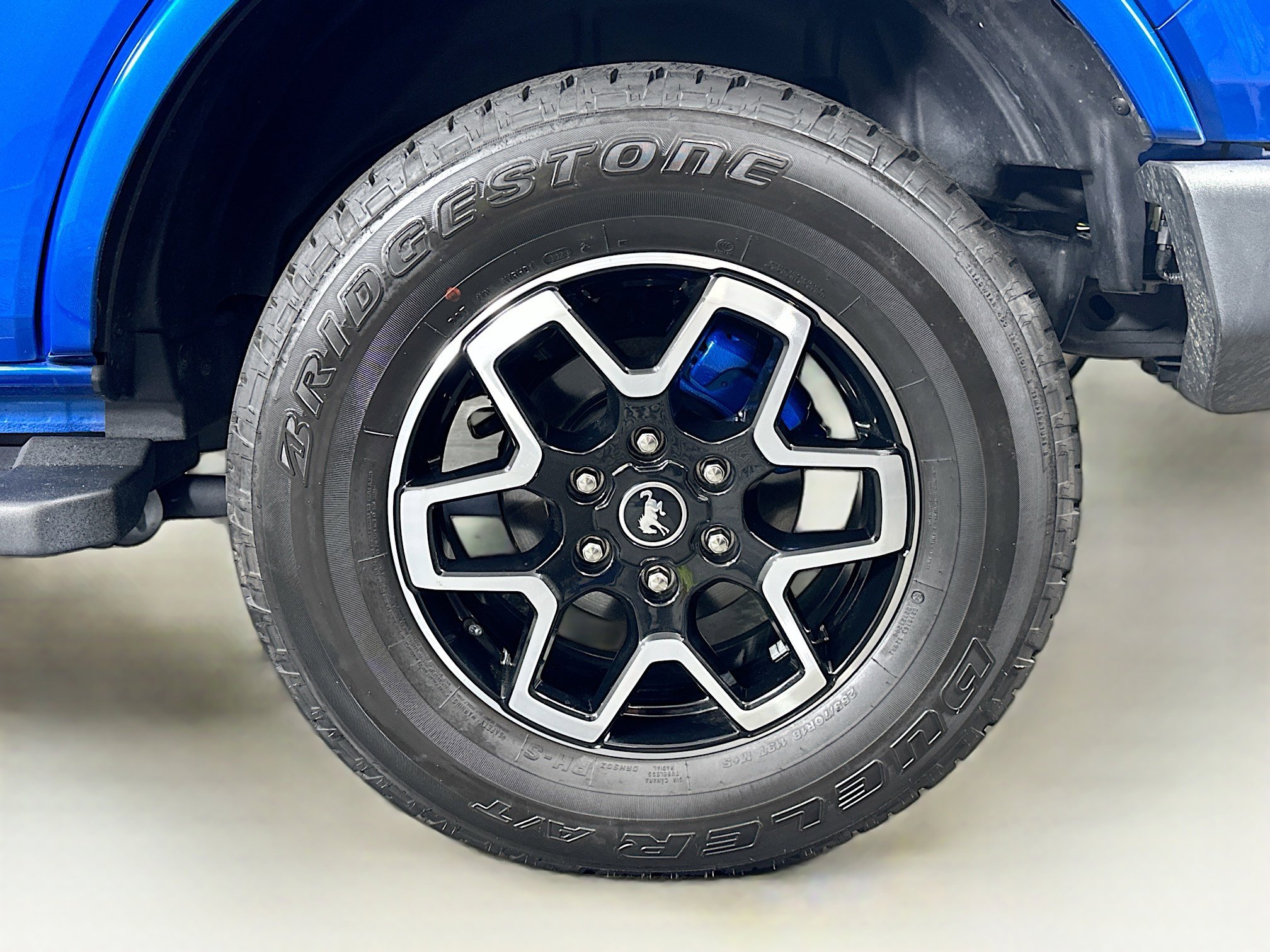 Used 2023 Ford Bronco Outer Banks image 11