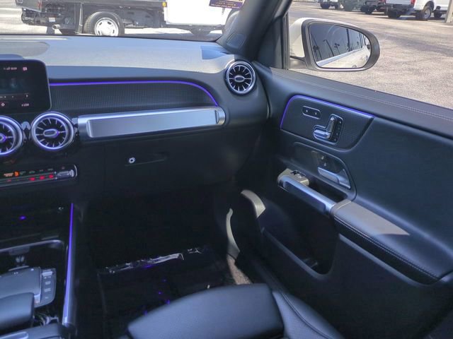 Used 2021 Mercedes-Benz GLB 250 4MATIC image 19