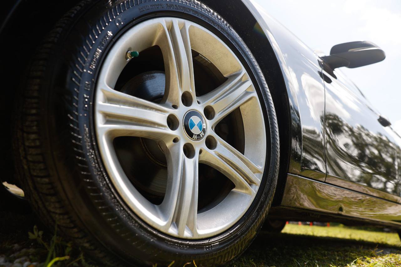 Used 2015 BMW 320i Sedan RWD image 36