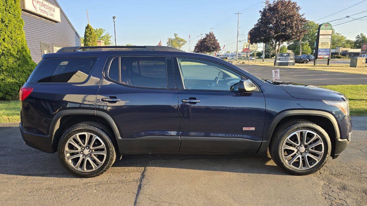 Used 2017 GMC Acadia SLT AWD/4WD image 7
